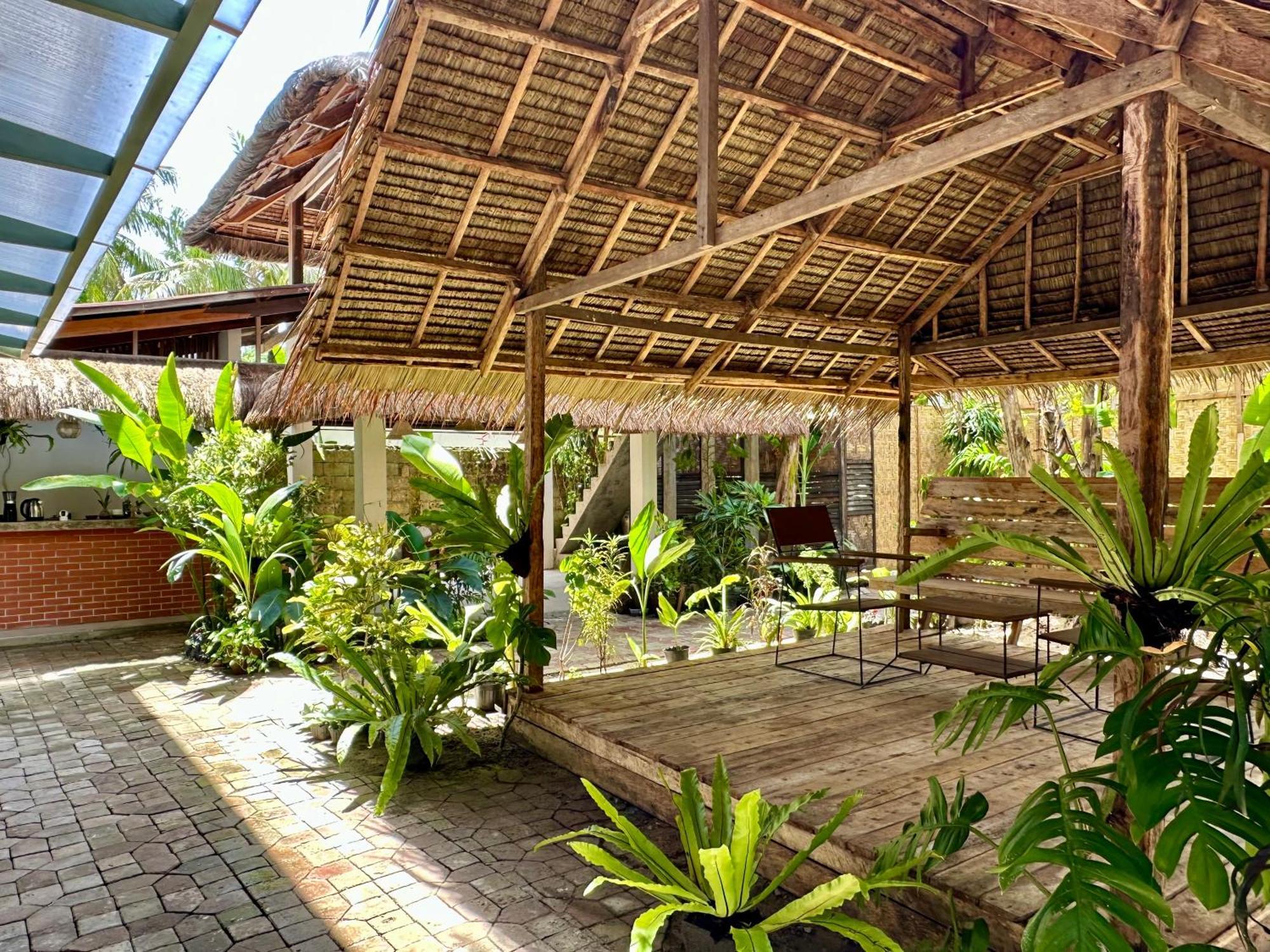 Auberge de jeunesse Alpas Siargao à General Luna  Extérieur photo