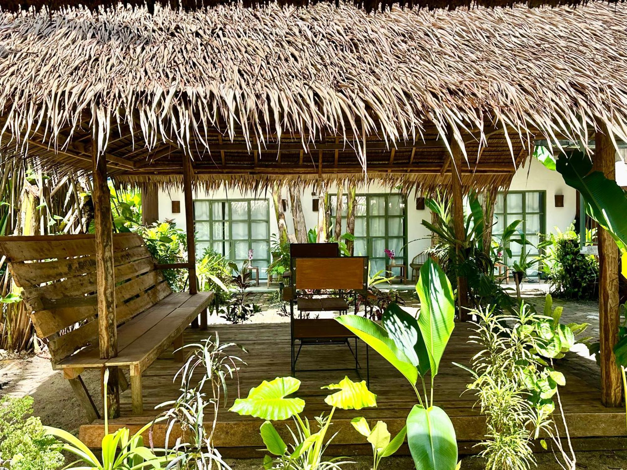 Auberge de jeunesse Alpas Siargao à General Luna  Extérieur photo