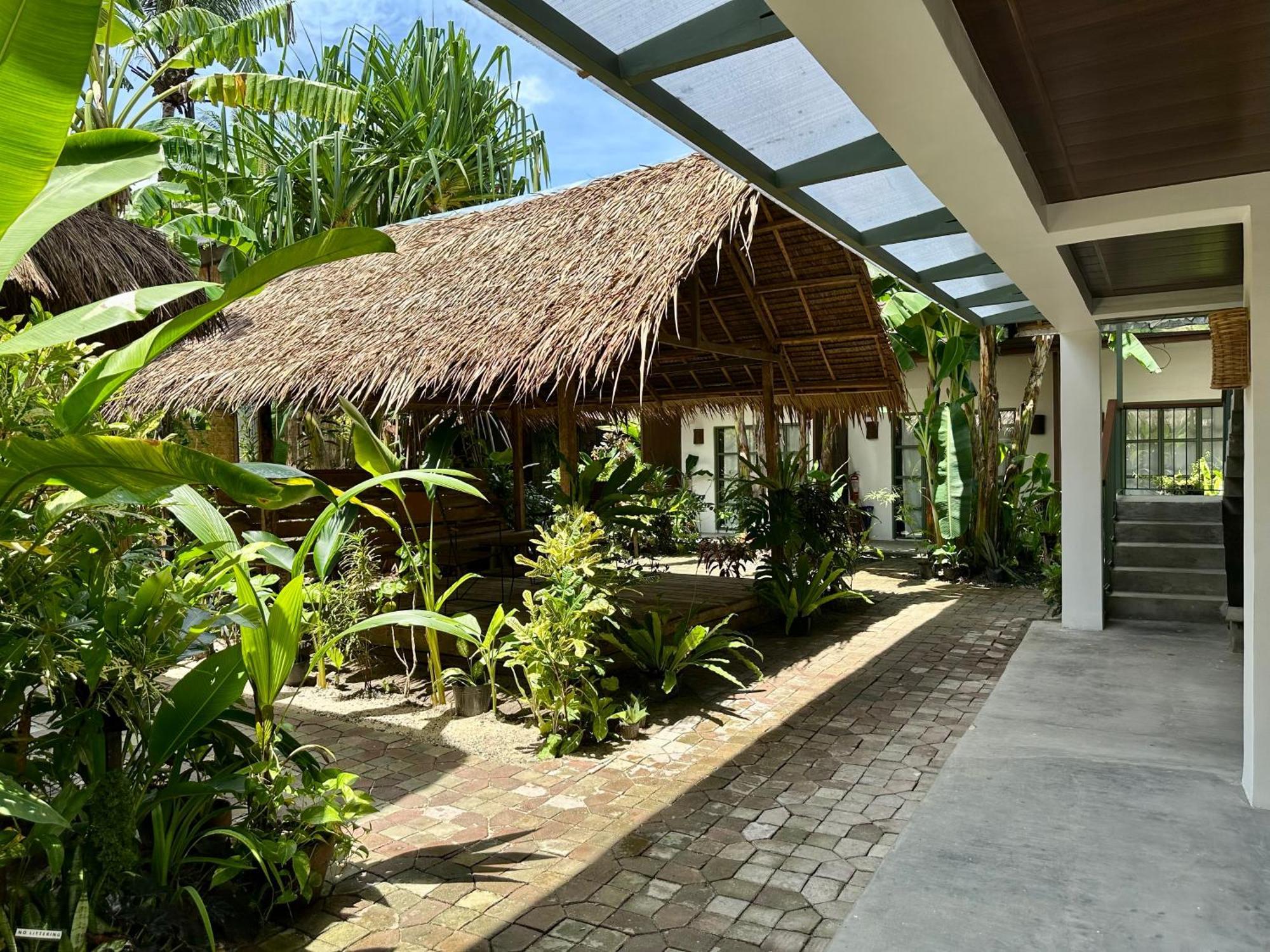 Auberge de jeunesse Alpas Siargao à General Luna  Extérieur photo
